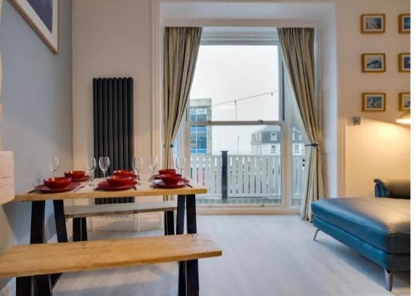 Апартаменты Ocean View Суонидж Экстерьер фото